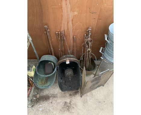 A LARGE ASSORTMENT OF VINTAGE FIRESIDE ITEMS TO INCLUDE THREE COAL BUCKETS, SCOOPS, COAL SHOVELS, POKERS AND TONGS ETC 
