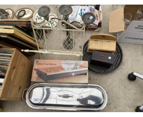 AN ASSORTMENT OF ITEMS TO INCLUDE A STAINLESS STEEL FISH POACHER, CANDLESTICK AND MAGAZINE RACK ETC 