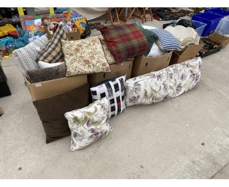 A LARGE ASSORTMENT OF SCATTER CUSHIONS AND LAMP SHADES ETC 