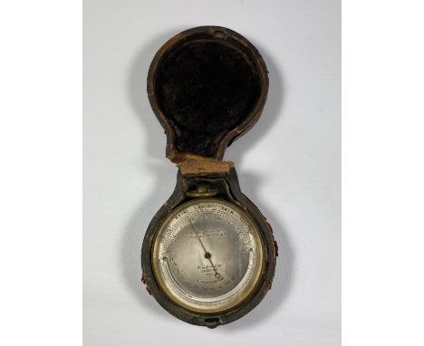 A LATE 19TH CENTURY C.W. DIXEY COMPENSATED POCKET BAROMETER, 'OPTICIAN TO THE QUEEN' IN ORIGINAL LEATHER A/F CASE 