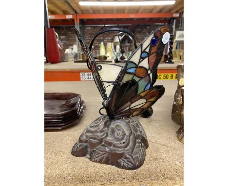 A TIFFANY STYLE BUTTERFLY LAMP 