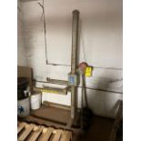 Vermette Model #512, Lift Rated 500 lbs., Rigging & Loading Fee: $75