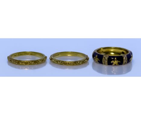 Three 18ct Gold and Enamel Hidalgo Rings, Modern, the centre ring of a fleur-de-lis design in enamel interspersed with small 