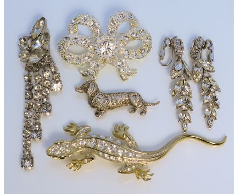 A Mixed Lot of Diamante Set Costume Jewellery, Modern, comprising - bow brooch, lizard, Dachshund dog, and droplet brooch wit