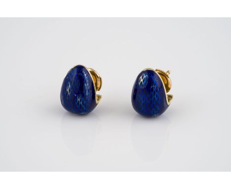 PAAR FABERGÉ EI-OHRSTECKER GG 750. L. 1,4 cm. Ges.-Gew.: 8,6 g. Blaue Emaille.