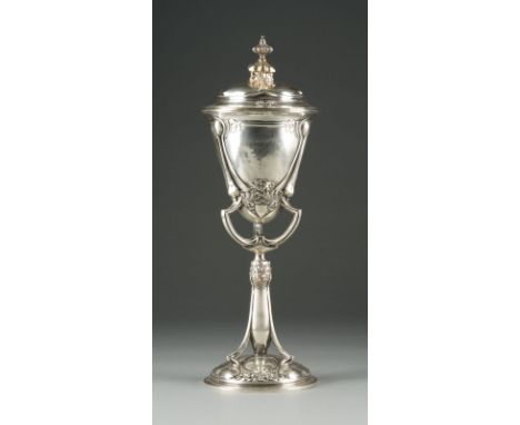 DECKELPOKAL Deutsch, Heilbronn, Bruckmann &amp; Söhne, 1902 800er Silber, teils vergoldet. H. 42 cm, D. 13 cm, 732 g. Unterse