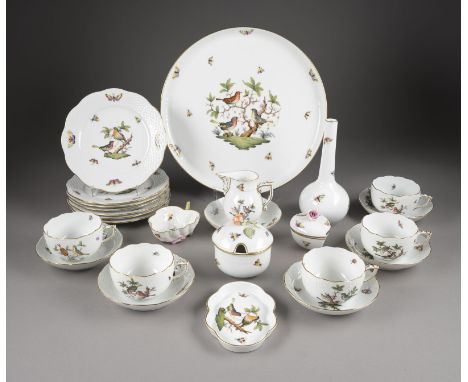25-TEILIGES RESTSERVICE 'ROTHSCHILD' Ungarn, Herend, 20. Jh. Porzellan, polychrome Malerei, Goldstaffage. H. bis 19 cm (Vase)