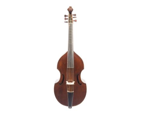 BASS VIOLA DA GAMBA 'GIOVANNI FIORILLO'* UND GAMBENBOGEN 'HELLWIG' Wohl Italien, 18. Jh. Zweiteilige Fichtenholzdecke und Aho