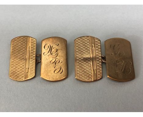 Pair of engraved and engine turned design 9ct Gold hallmarked rectangular cufflinks approx 2.9g