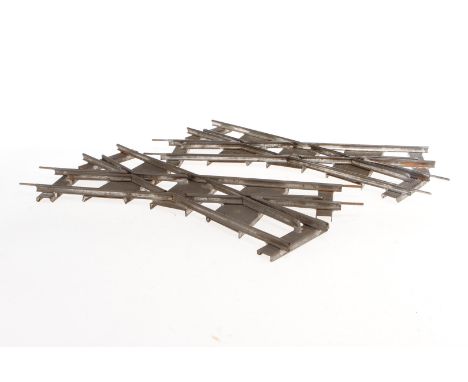 2 Märklin Kreuzungen 1602 K, S 2, uralt, 1 Schwelle ersetzt, Z 3