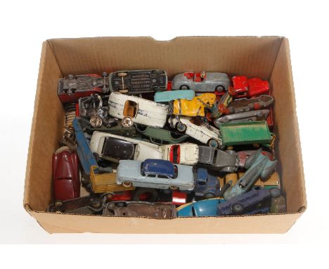 Konv. mit versch. Modellfahrzeugen, darunter Dinky, Z 4