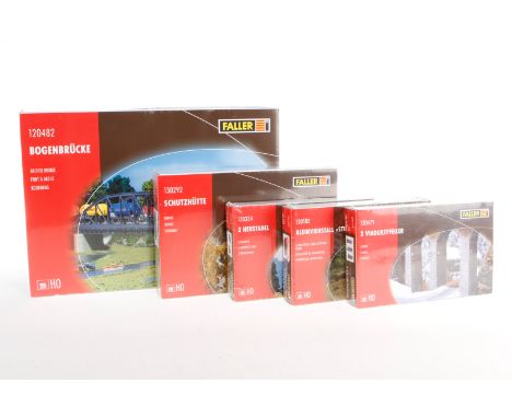 5 Faller Packungen, S H0, original verschweißt
