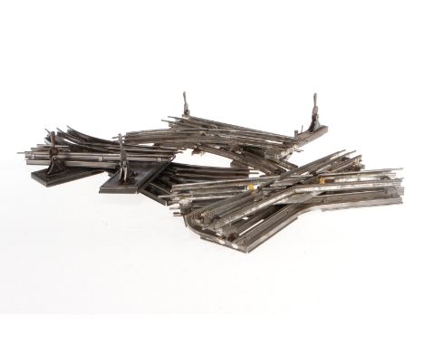 4 Handweichen und 2 Kreuzungen, S 0, elektr., meist Märklin und 8er Kreis, Z 3