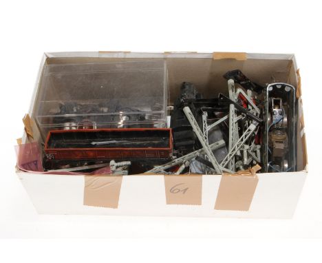Konv. Ersatzteile, S H0, darunter Märklin Oberleitungsmasten