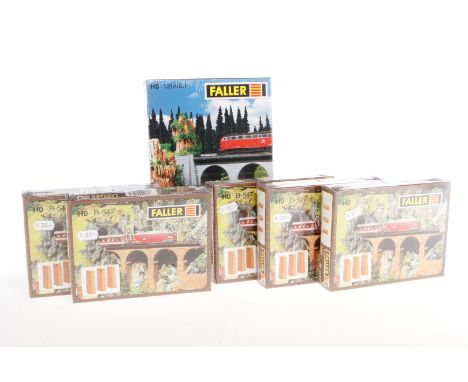 6 Faller Packungen, S H0, original verschweißt