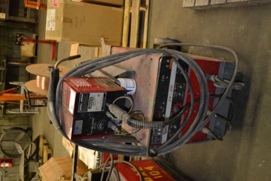 Lincoln Cv 300 Welder With Lincoln Ln 7 Wire Feeder Sn H1950908138