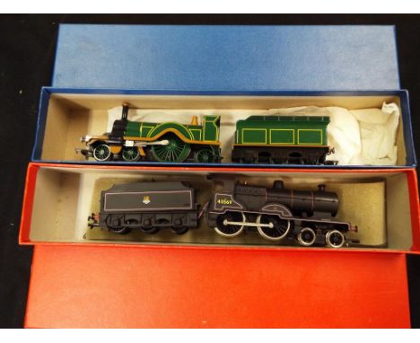 Bachmann and Mainline - two OO gauge locomotives comprising Bachmann 4-2-2 locomotive and tender, Stirling green livery, # 91