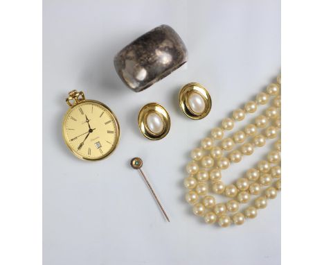 A selection of jewellery, including a pair of Marvella clip of earrings, with raised paste pearl centre, a yellow metal turqu