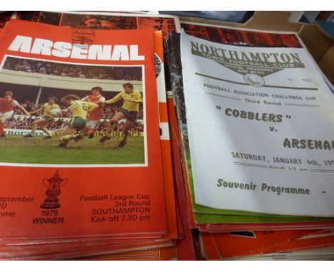 Football programmes, Arsenal FC, a collection of 450+, mostly home League and Cup 1960s/1970s, a few earlier