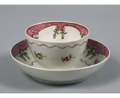 A New Hall teabowl and saucer painted with pattern no.173, no mark, saucer 5.25in diam.