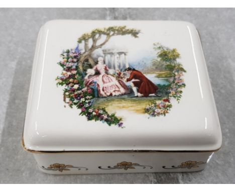 LORD NELSON POTTERY VINTAGE TRINKET BOX
