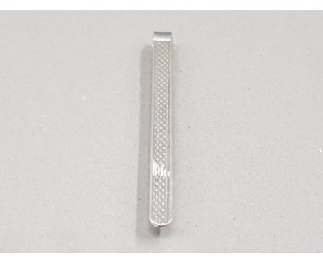 SILVER TIE SLIDE ENGINE TURNED DECORATION 3.2G