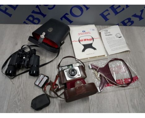 MIXED ITEMS INCLUDING BOOTS HAND FREE MAGNIFIER IN BOX, ILFORD SPORTSMAN VINTAGE CAMERA IN CASE AND KRUGMANN BINOCULARS IN CA
