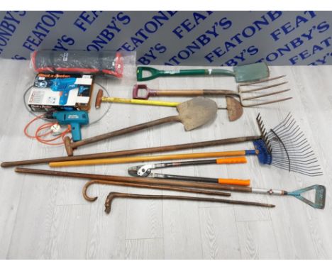 COLLECTION OF GARDEN TOOLS INCLUDED SPADES, RAKES AND CARBON STEEL BLADES, ALSO TO INCLUDE 2 WALKING STICKS AND A BLACK AND D