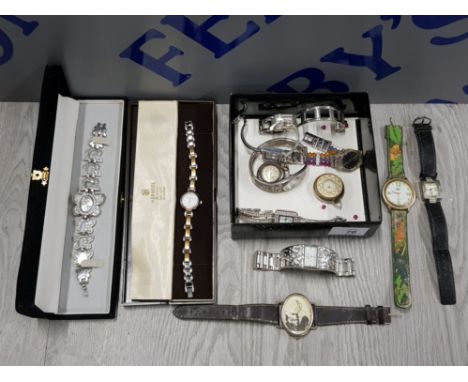 COLLECTION OF VINTAGE WATCHES, 2 IN CASES INCLUDES D AND G AND ELVIS PRESLEY WATCH ETC