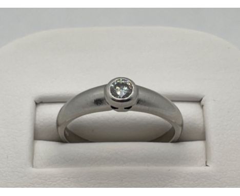 PLATINUM DIAMOND SOLITAIRE RING COMPRISING OF ONE ROUND BRILLIANT CUT DIAMOND APPROX .20CT 5G SIZE M