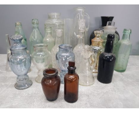 QUANTITY OF VINTAGE AND ANTIQUE BOTTLES AND STORAGE JARS ETC