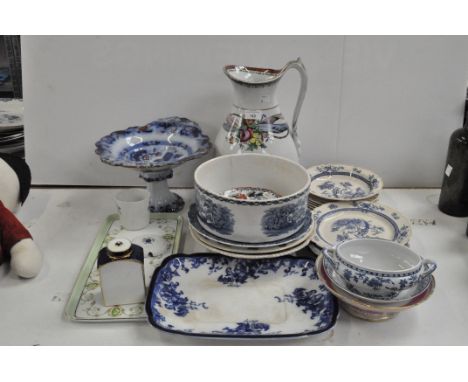 A large quantity of 19th &amp; 20th Century ceramics, including a set of Mintons plates, a Winton tray, Royal Worcester dinin