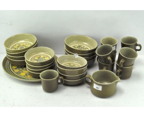 A Franciscan part dinner service, eight piece, number 5039, comprising tea cups, bowls and more