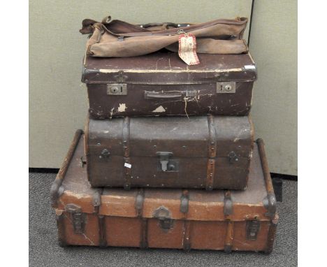 Two wooden bound trunks, a suitcase and a canvas bag with White Star line paper label, trunk 91cm wide and smaller (4)