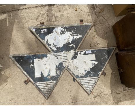 AN ORIGINAL ENAMEL MASSEY FERGUSON SIGN 