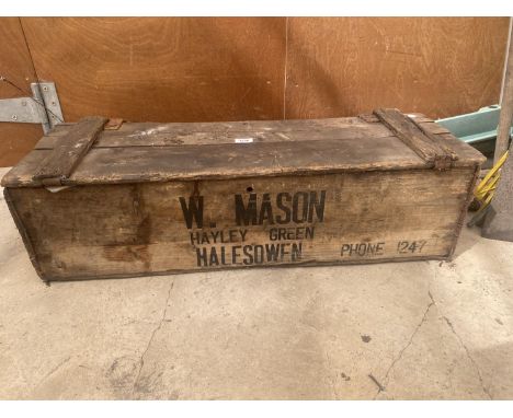 A VINTAGE WOODEN 'W.MASON' CRATE WITH AN ASSORTMENT OF HARDWARE 