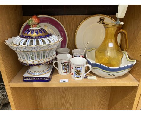 AN ASSORTMENT OF CERAMIC WARE TO INCLUDE PLATES, CUPS AND BOWLS ETC 
