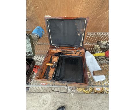 A VINTAGE 'ELLAMS BAN TAM' MODEL DUPLICATOR INK BOX 