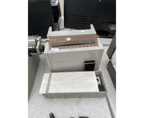 A LEITZ WETZLAR PROJECTOR AND SOME SLIDES 