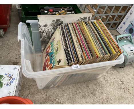 AN ASSORTMENT OF VINTAGE LP RECORDS 