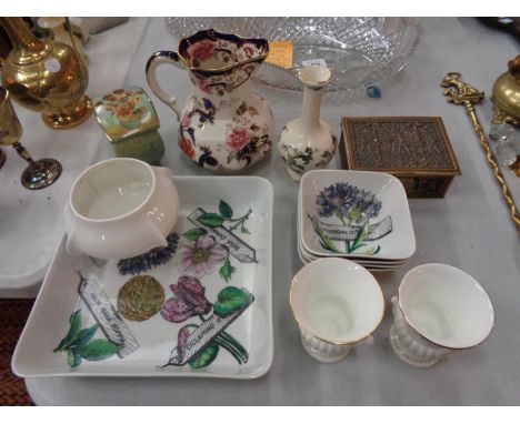 A MIXTURE OF CERAMICS TO INCLUDE A MASONS DECORATIVE JUG AND VASE , BOTANICAL SERVING DISH WITH 4 SMALL BOWLS ETC 