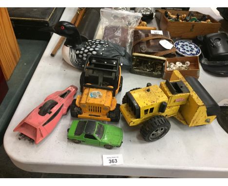 A COLLECTION OF VINTAGE CARS TO INCLUDE DINKY AND CORGI 
