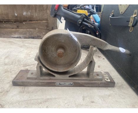 A VINTAGE CORK MAKING ROLLER PRESS 