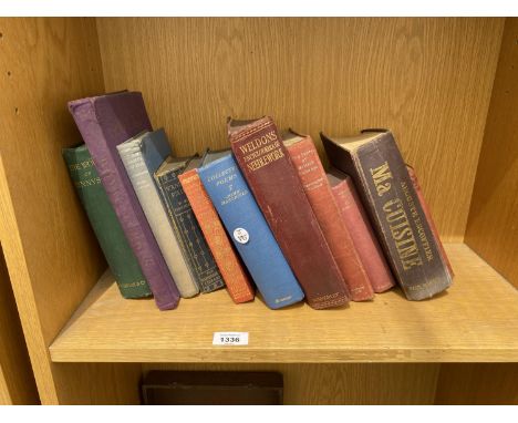 AN ASSORTMENT OF VINTAGE BOOKS TO INCLUDE BRITISH RAILWAYS, DAVID COPPERFIELD AND VANITY FAIR ETC 