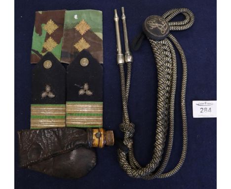 Military uniform items to include braid lanyard, epaulettes and together with a small flask.(B.P. 21% + VAT) 