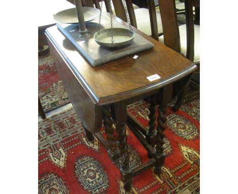 Early 20th century oak oval gate leg barley twist tea table.(B.P. 21% + VAT) 