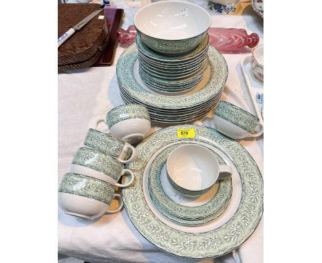 A Royal Doulton part dinner/tea service "Expressions Linen Leaf", 34 pieces approx 