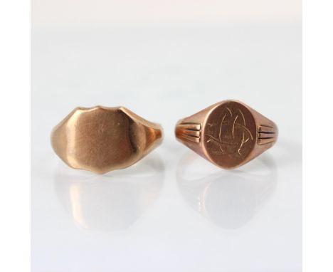 An early 20th century 9ct signet ring, the shield shaped head leading to plain polished shank, stamped 'B&amp;S' Birmingham 1