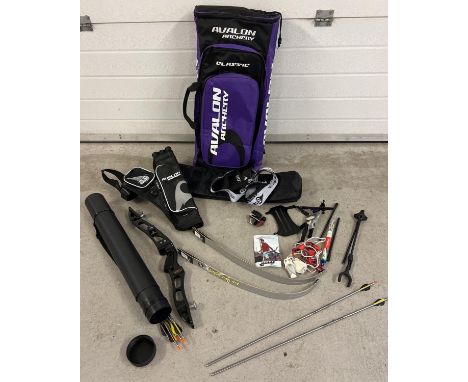 A Hoyt Horizon recurve bow with SF Premium limbs. Together with instruction book, Avalon Archery storage bag, arrow over body