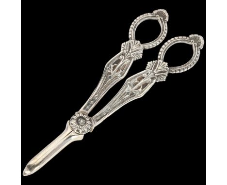 A pair of Elizabeth II silver grape scissors, PH Vogel & Co, Birmingham 1971, 17cm, 3.4ozNo damage or repair, only light surf